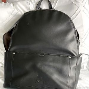 Cluci black leather professional backpack with padded laptop compartment